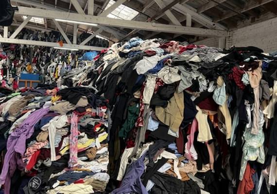 Y2K Vintage Clothing Wholesale Supplier